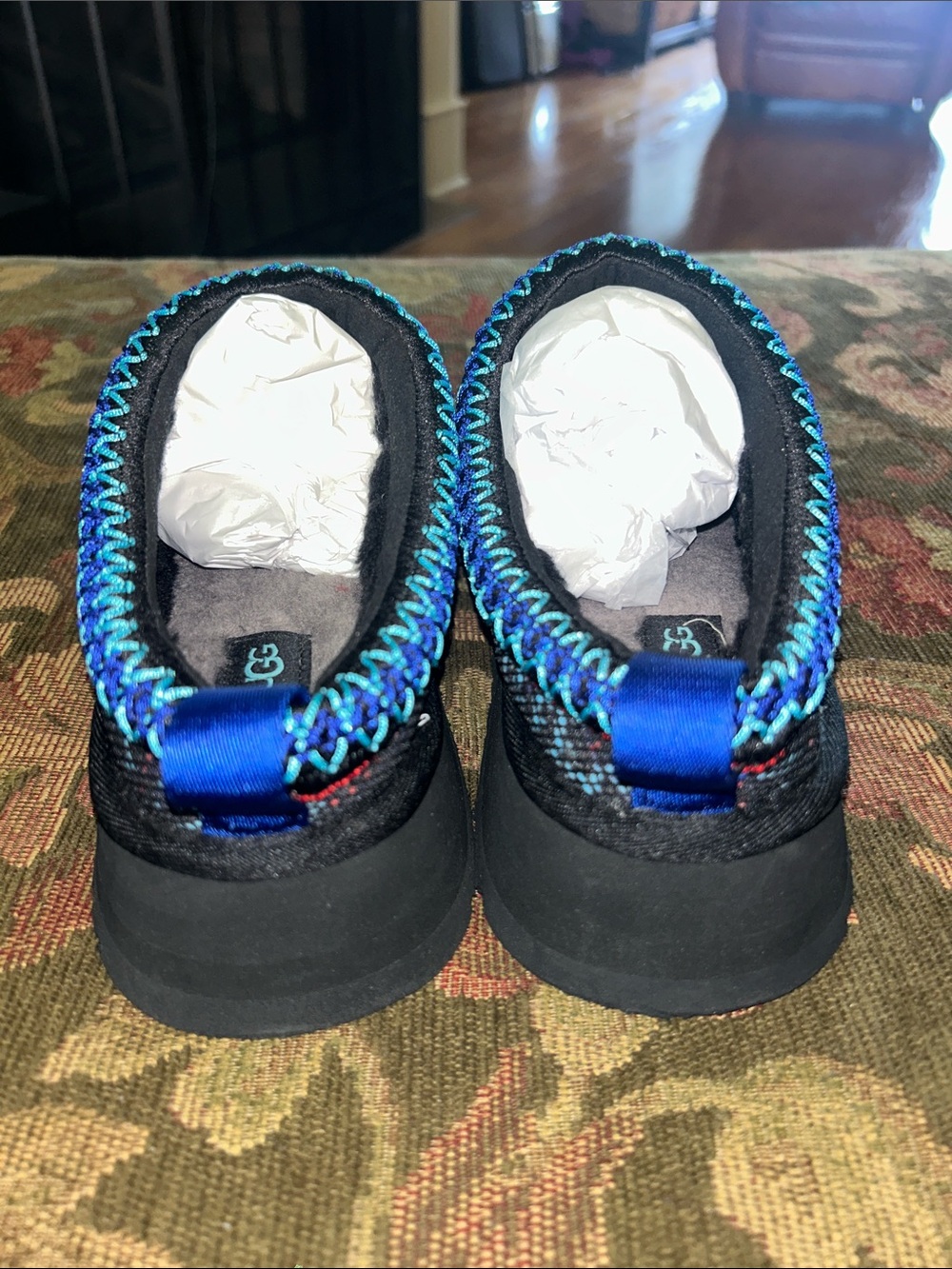 NWOB UGG Tazz Maxi Tasman slippers - Picture 5 of 9